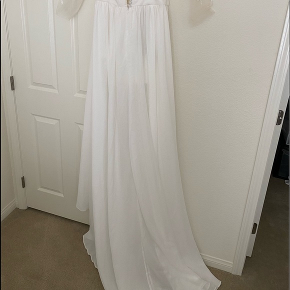 Wedding Dress - Picture 3 of 6